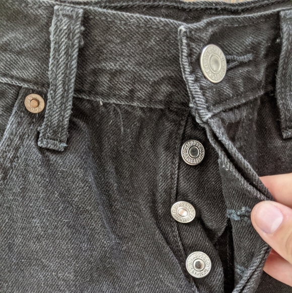 Black Levi Distressed HR Jean Shorts - Picture 4 of 6